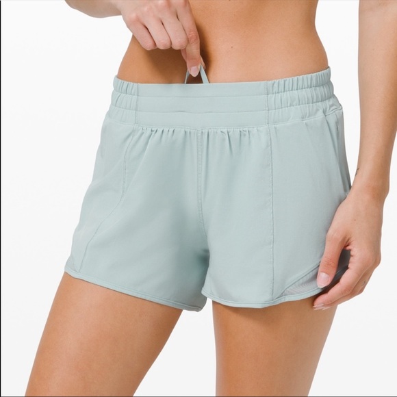 Lululemon HOTTY HOT SHORT II *LONG 4" - Picture 3 of 9